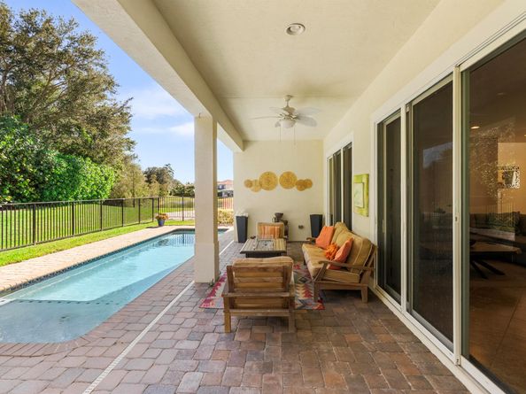 12085 Aviles Circle, Palm Beach Gardens FL 33418