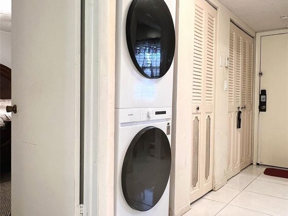 8305 NW 61st St 209, Tamarac FL 33321