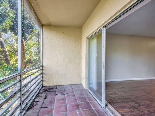 120 Sparrow Drive 213, Royal Palm Beach FL 33411