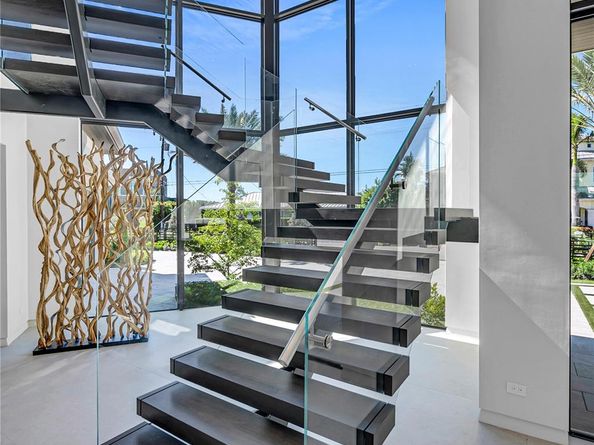 51 Isla Bahia Dr, Fort Lauderdale FL 33316