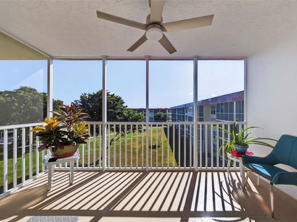 3150 NE 48th Ct 410, Lighthouse Point FL 33064