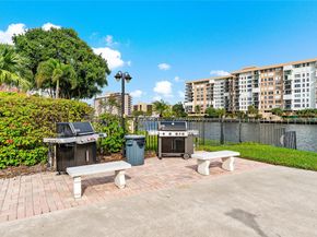 3150 NE 48th Ct 410, Lighthouse Point FL 33064