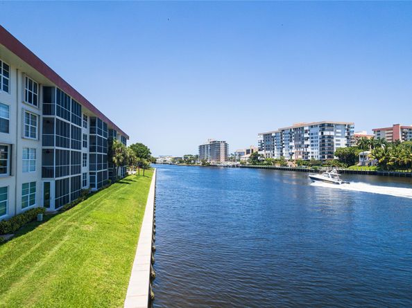 3150 NE 48th Ct 410, Lighthouse Point FL 33064