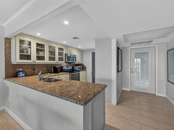 3150 NE 48th Ct 410, Lighthouse Point FL 33064