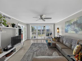 3150 NE 48th Ct 410, Lighthouse Point FL 33064