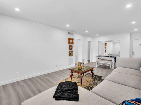 330 S Cypress Road 628, Pompano Beach FL 33060