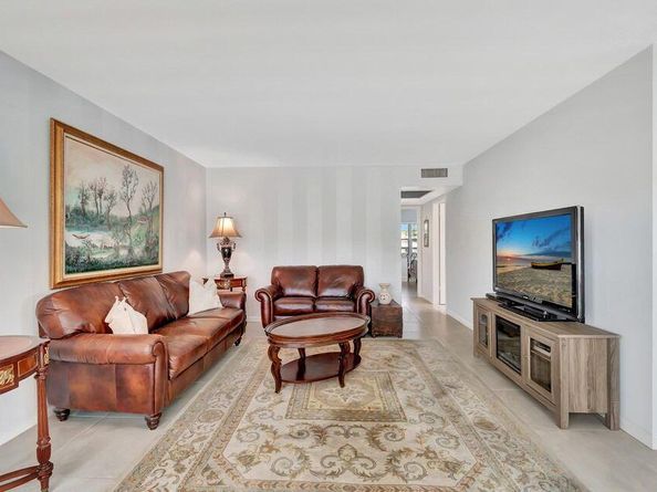 150 Dorset D 150, Boca Raton FL 33434