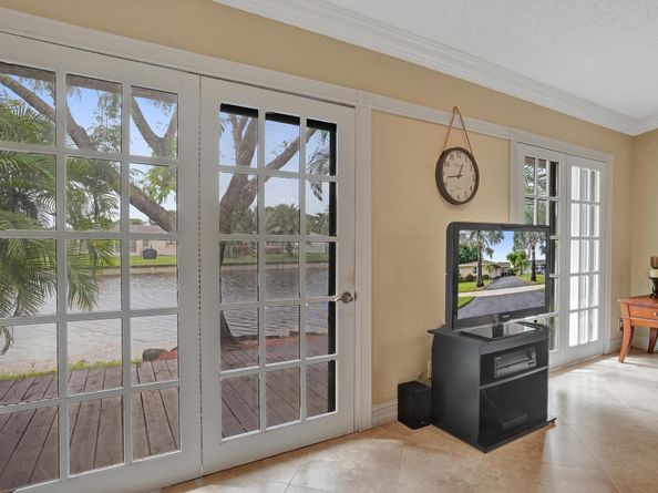 7625 NW 88th Way, Tamarac FL 33321