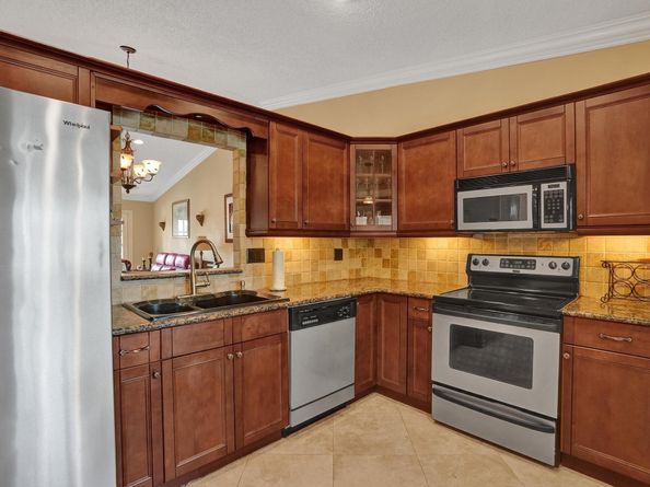 7625 NW 88th Way, Tamarac FL 33321