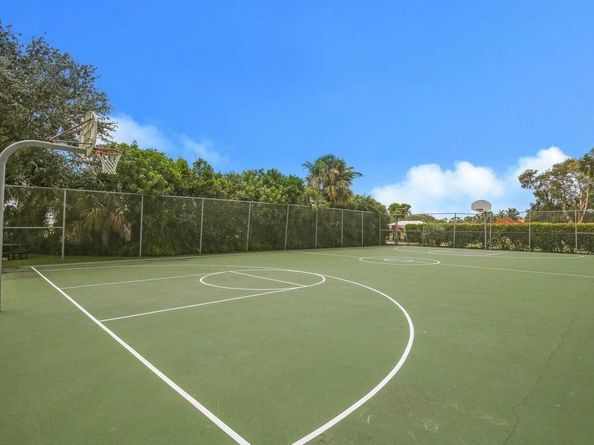 221 Orange Tree Drive, Atlantis FL 33462