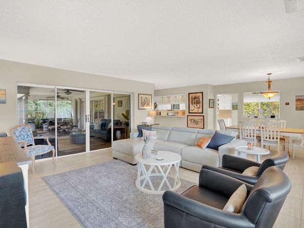 221 Orange Tree Drive, Atlantis FL 33462