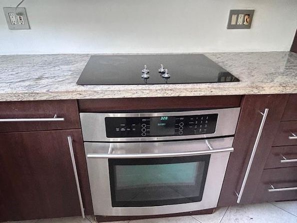 2031 NW 39TH Ct, Oakland Park FL 33309