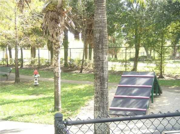 2031 NW 39TH Ct, Oakland Park FL 33309