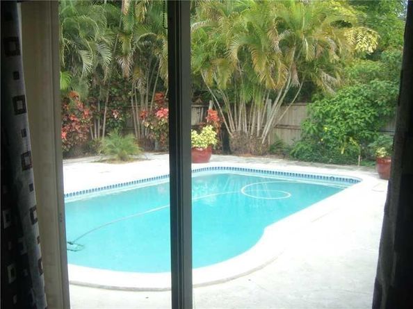 2031 NW 39TH Ct, Oakland Park FL 33309