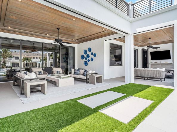 215 W Coconut Palm Road, Boca Raton FL 33432