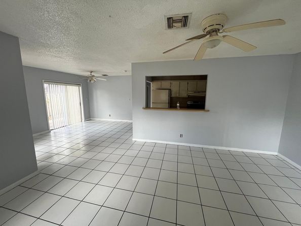 6123 SW 4th Place, Margate FL 33068