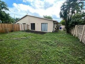 6123 SW 4th Place, Margate FL 33068