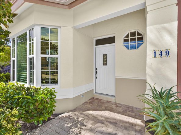 149 Monterey Pointe Drive, Palm Beach Gardens FL 33418