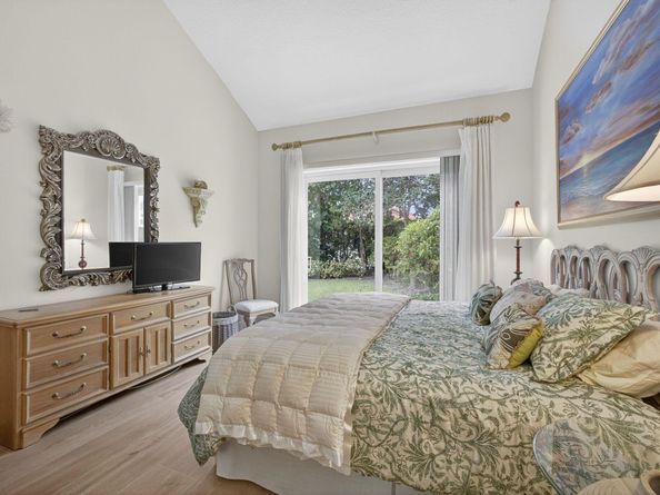 149 Monterey Pointe Drive, Palm Beach Gardens FL 33418