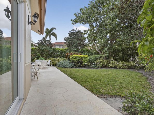 149 Monterey Pointe Drive, Palm Beach Gardens FL 33418