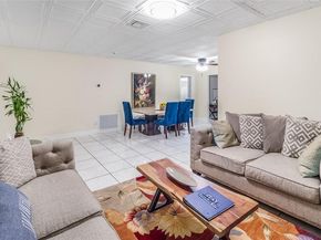 7460 NW 16th St, Plantation FL 33313