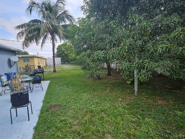 7460 NW 16th St, Plantation FL 33313