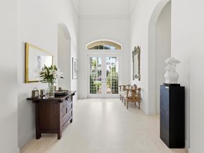 122 Siesta Way, Palm Beach Gardens FL 33418