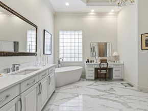 122 Siesta Way, Palm Beach Gardens FL 33418