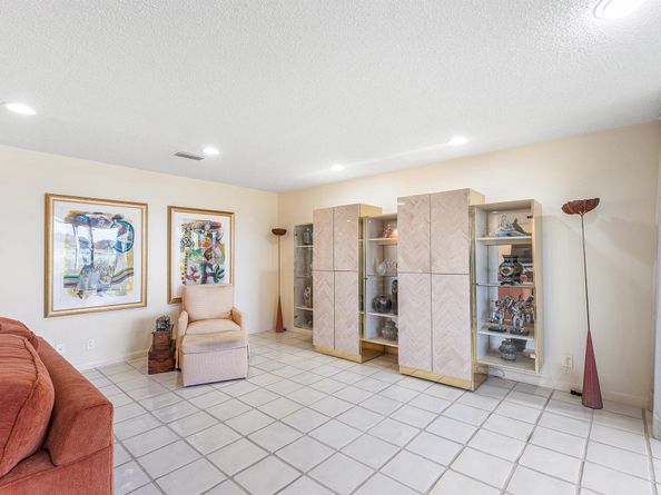 5 Eastgate Drive A, Boynton Beach FL 33436