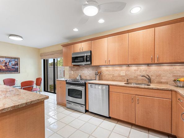 5 Eastgate Drive A, Boynton Beach FL 33436