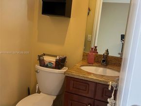 9894 Fairway Cove Lane, Plantation FL 33324