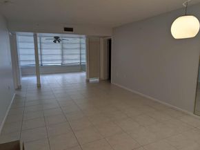 1506 Whitehall Dr 203, Davie FL 33324