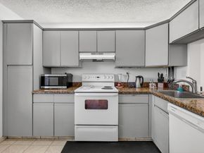 3000 NW 42nd Avenue B404, Coconut Creek FL 33066