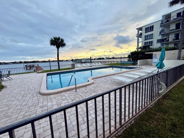 1204 S Lake Drive E 3, Lantana FL 33462