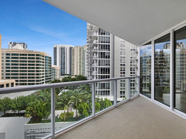 333 Las Olas Way 1610, Fort Lauderdale FL 33301