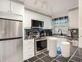 9281 Sunrise Lakes Blvd 101, Sunrise FL 33322