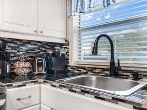 9281 Sunrise Lakes Blvd 101, Sunrise FL 33322