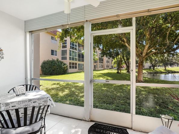 9281 Sunrise Lakes Blvd 101, Sunrise FL 33322