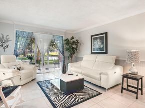 9281 Sunrise Lakes Blvd 101, Sunrise FL 33322