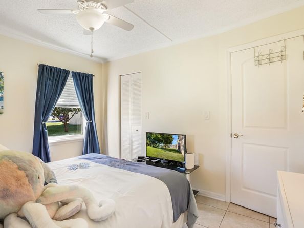 9281 Sunrise Lakes Blvd 101, Sunrise FL 33322