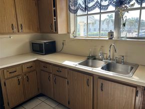 1851 NE 62nd St 501, Fort Lauderdale FL 33308