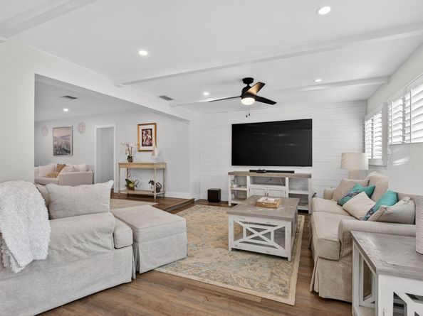 801 SE 9th Ave, Deerfield Beach FL 33441