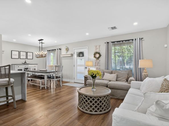 801 SE 9th Ave, Deerfield Beach FL 33441