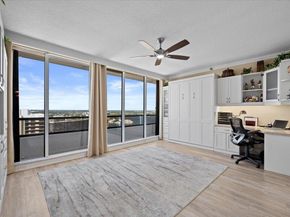 100 Lakeshore Drive 2156, North Palm Beach FL 33408