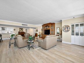 100 Lakeshore Drive 2156, North Palm Beach FL 33408