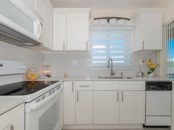 2100 NE 38th 236, Lighthouse Point FL 33064