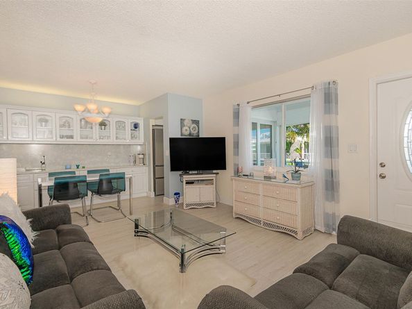 2100 NE 38th 236, Lighthouse Point FL 33064