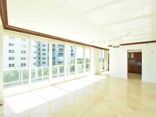 1063 Hillsboro Mile 301, Hillsboro Beach FL 33062