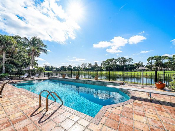 22 Marlwood Lane, Palm Beach Gardens FL 33418