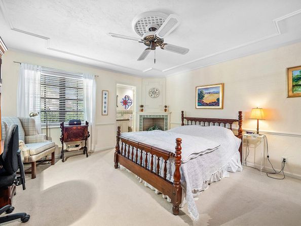 22 Marlwood Lane, Palm Beach Gardens FL 33418